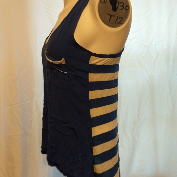 Fun and flowing tank top - Picture 4 of 5